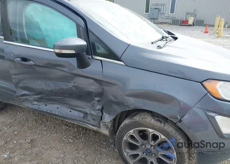 2018 Ford Ecosport Titanium z USA, uszkodzony, nr VIN MAJ6P1WL0JC202906